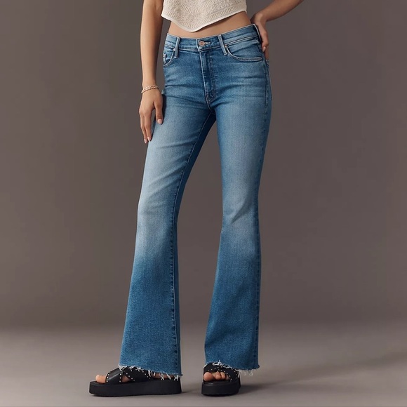 MOTHER Weekender Fray Jeans in Meet Cute 31 - Picture 3 of 10